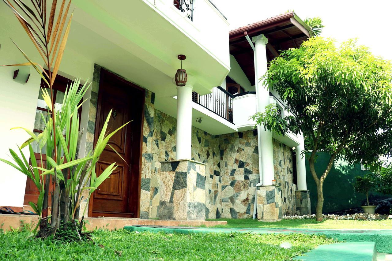 Villa Royce Kandy Esterno foto